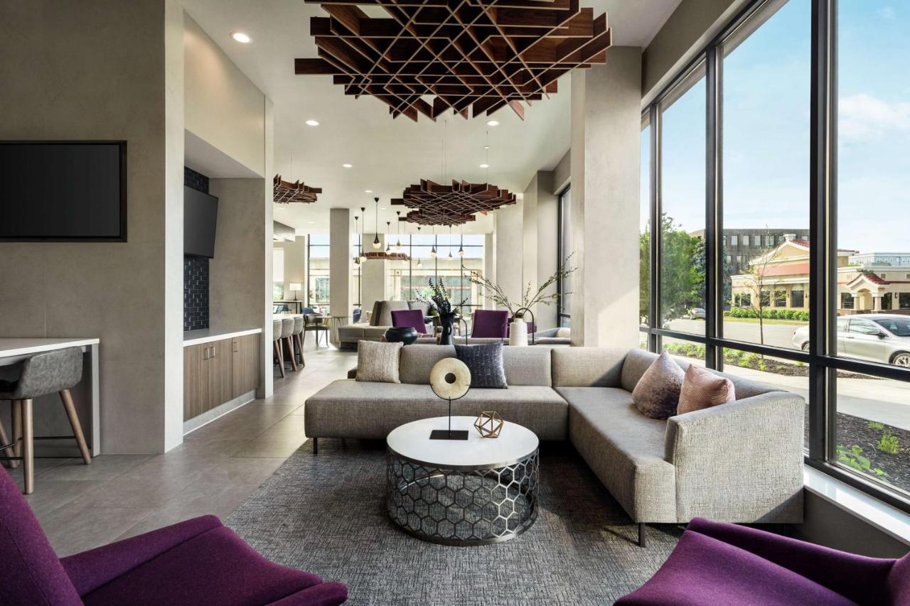 Home2 Suites By Hilton Minneapolis University Area ภายนอก รูปภาพ