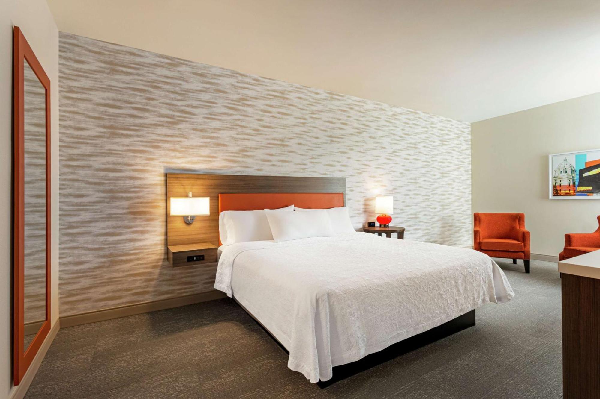 Home2 Suites By Hilton Minneapolis University Area ภายนอก รูปภาพ