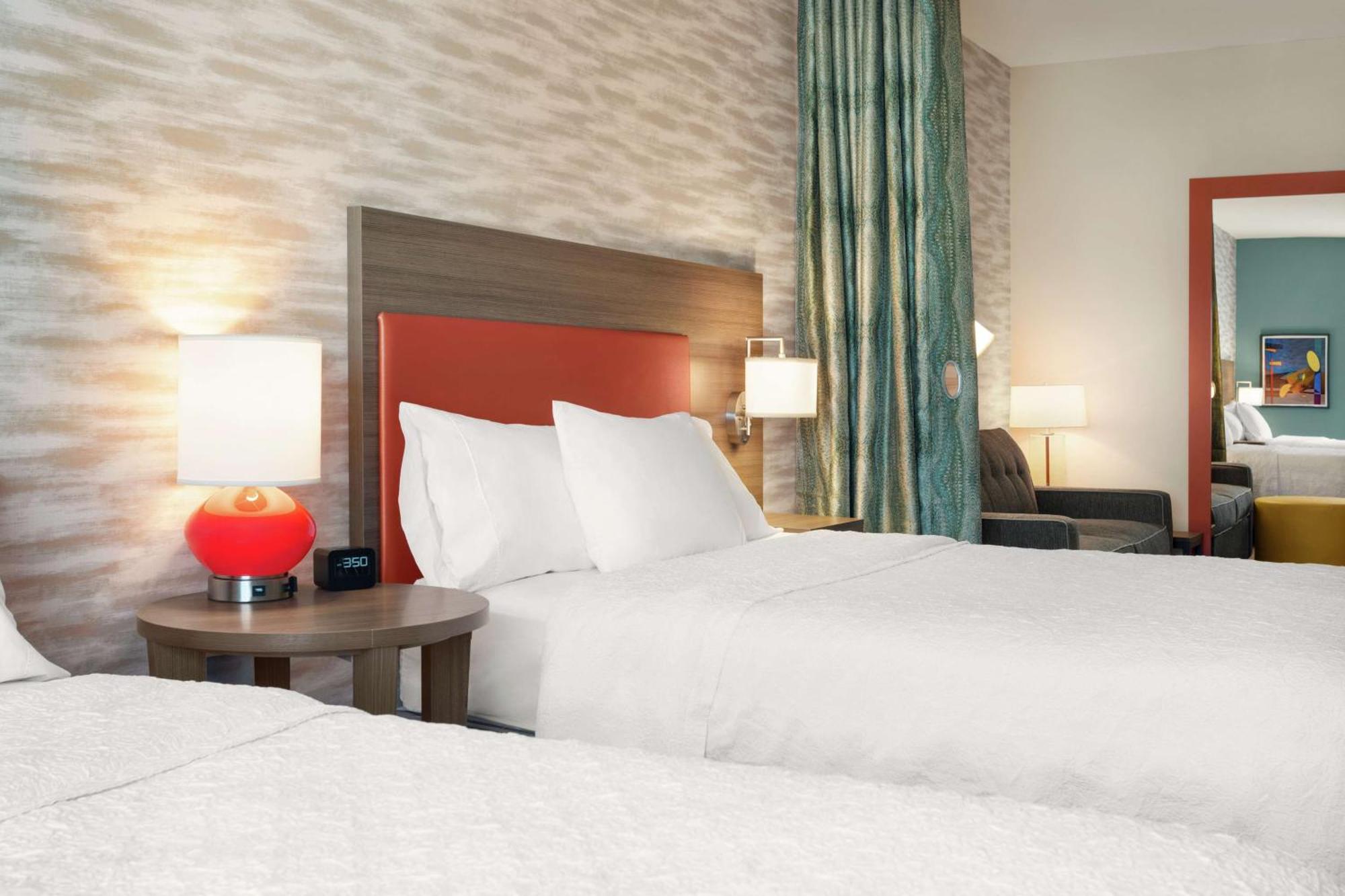 Home2 Suites By Hilton Minneapolis University Area ภายนอก รูปภาพ